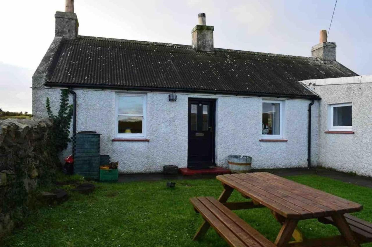 Quaint And Quirky Former Crofters Cottage In Port Ellen Exterior photo