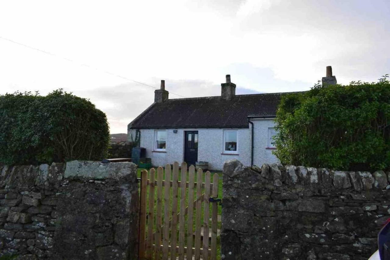 Quaint And Quirky Former Crofters Cottage In Port Ellen Exterior photo