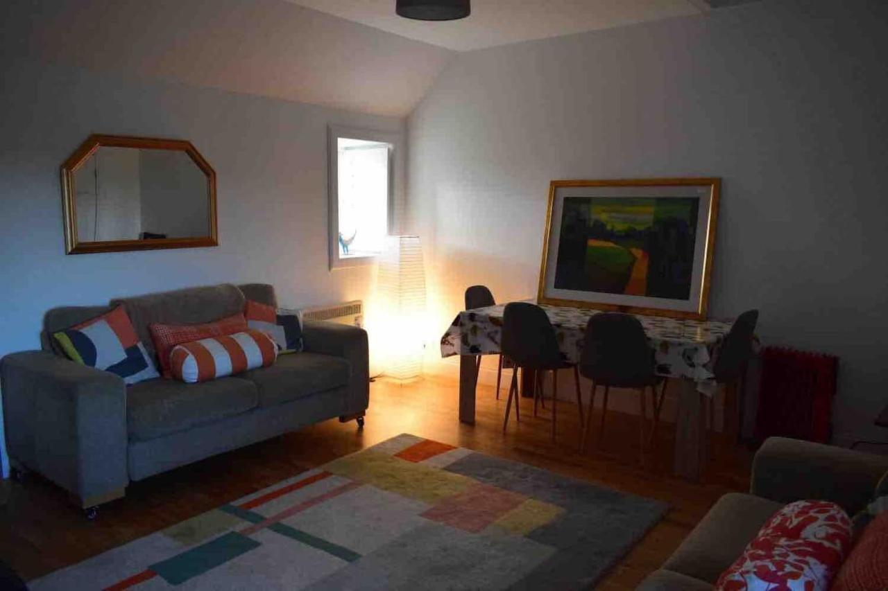 Quaint And Quirky Former Crofters Cottage In Port Ellen Exterior photo