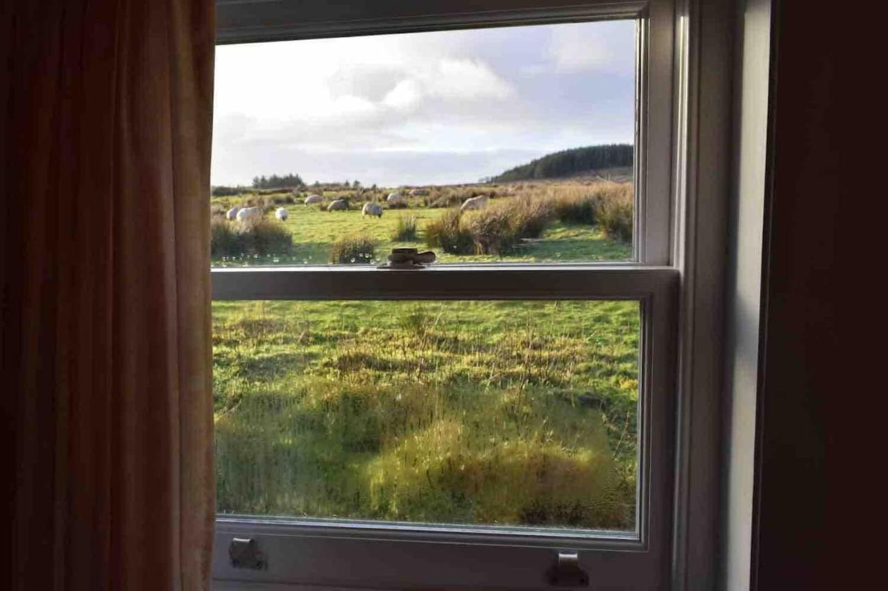 Quaint And Quirky Former Crofters Cottage In Port Ellen Exterior photo