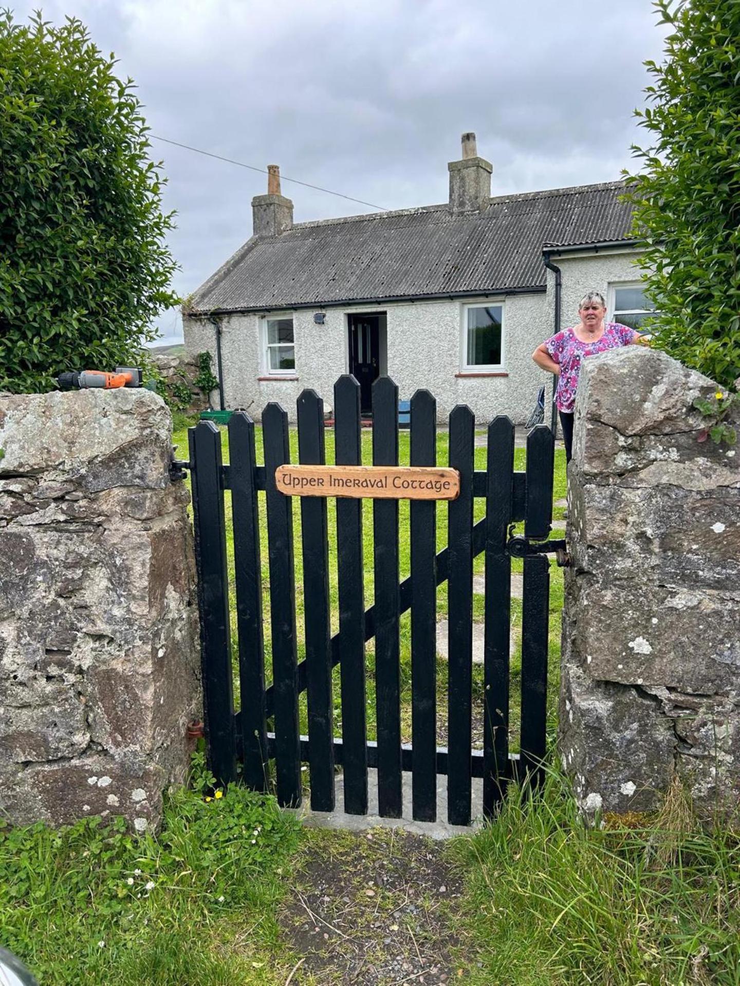 Quaint And Quirky Former Crofters Cottage In Port Ellen Exterior photo